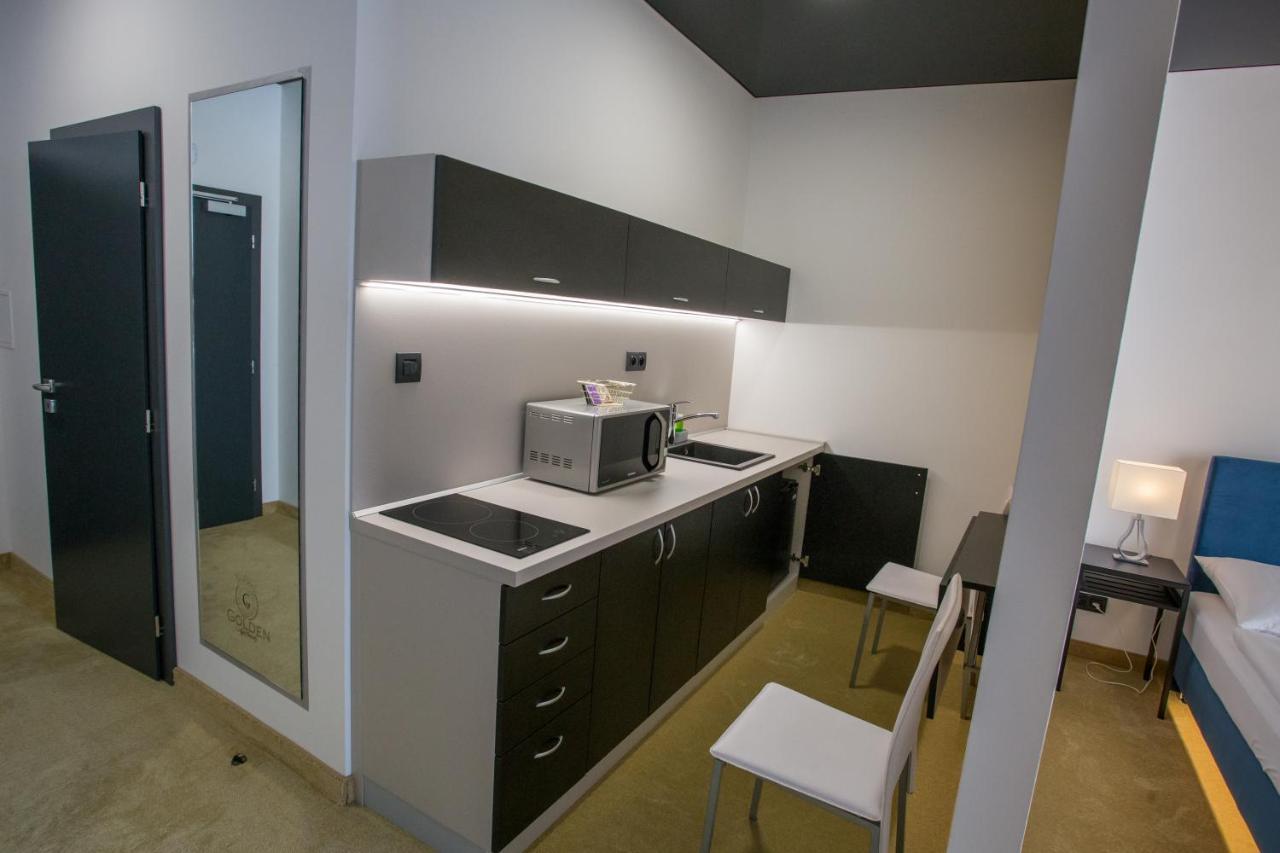 Apart Hotel Golden Apartments Kosice Exterior photo